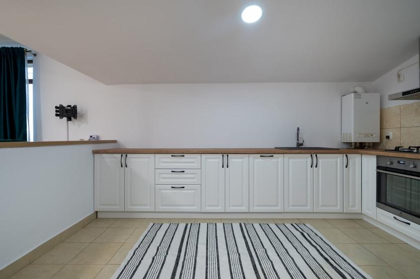 Apartament cu 2 camere, mobilat în Ultracentral