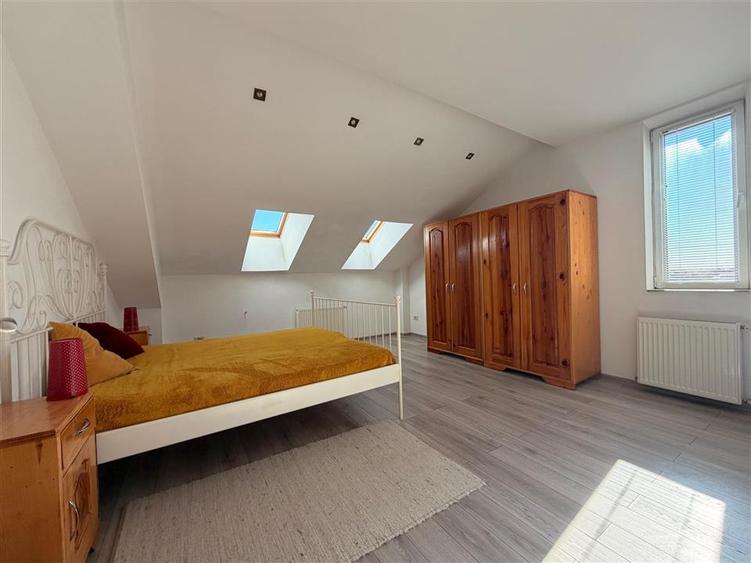 Apartament cu 3 camere semidecomandat, mobilat în Colentina