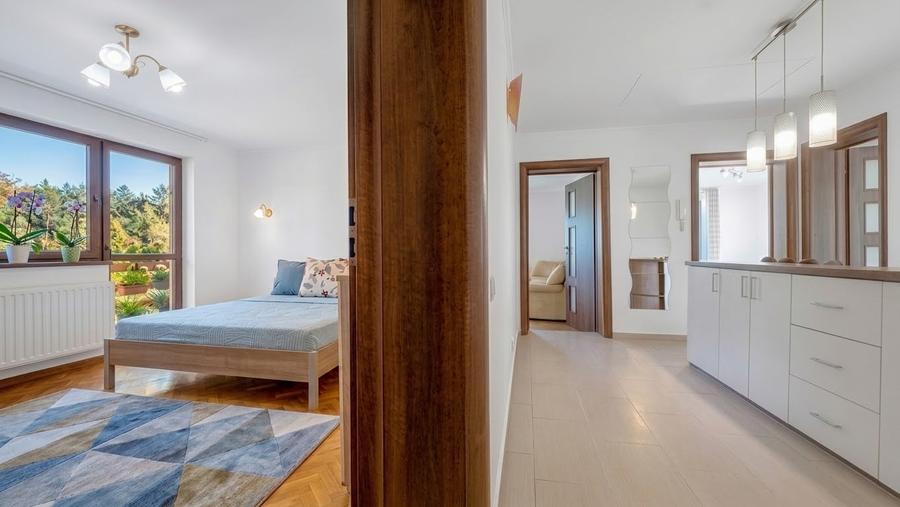 Duplex cu 3 camere cu Canalizare în Florilor
