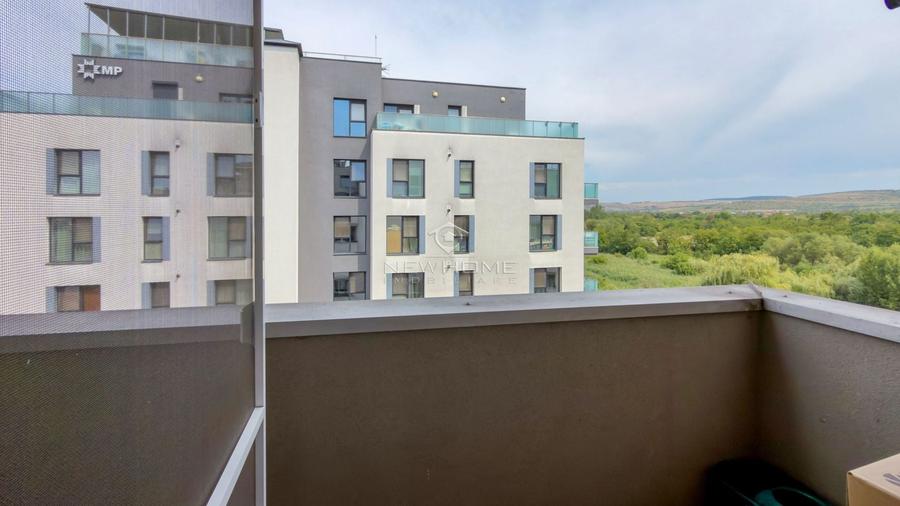Apartament cu 2 camere semidecomandat, mobilat în Între Lacuri