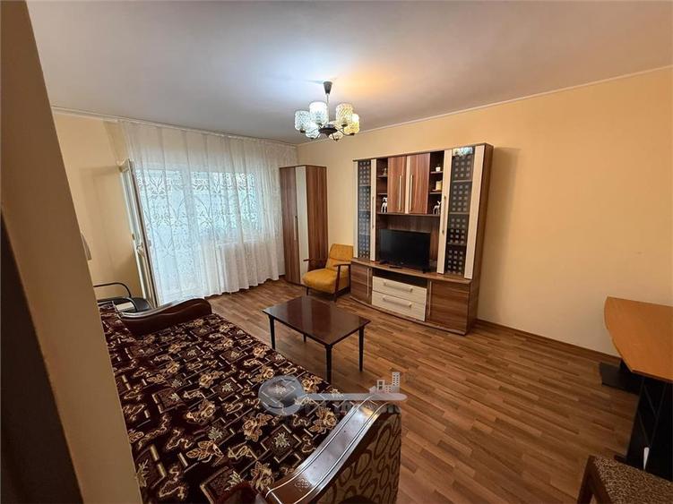 Apartament 2 camere, Târgu Cucu - 450€ - 4