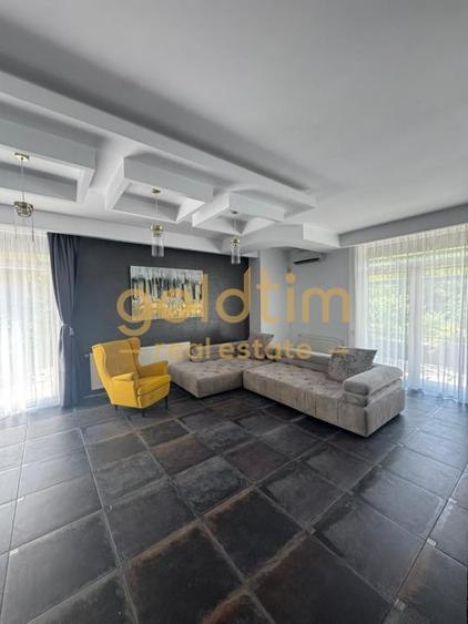 Apartament cu 4 camere semidecomandat, mobilat în Iancu Nicolae