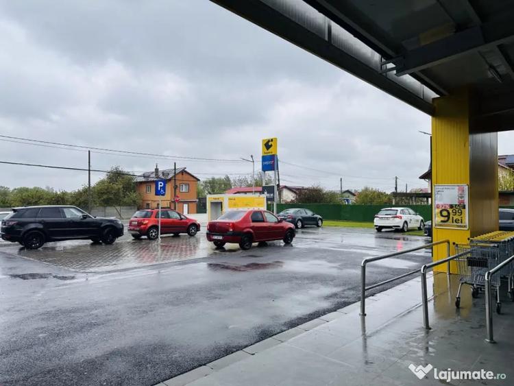 Spațiu comercial, de 1,200 mp, în Dragomirești-Vale
