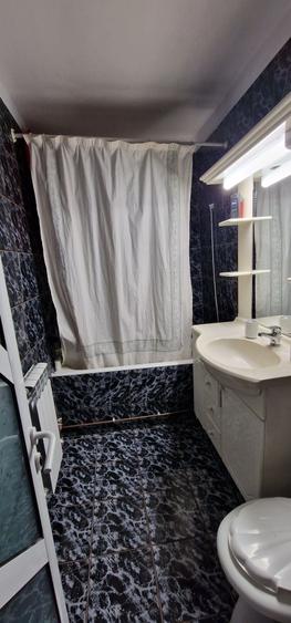 Apartament cu 2 camere decomandat în Ostroveni
