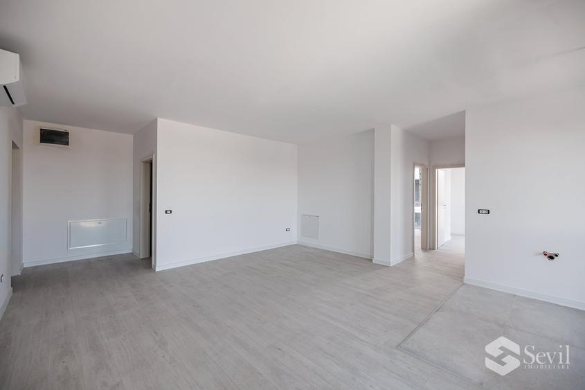 Apartament cu 3 camere decomandat în Mehala