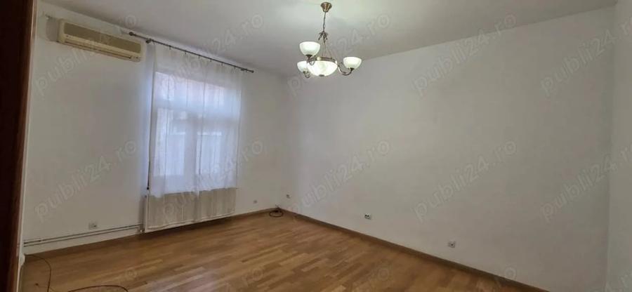 Casă cu 2 camere cu Teren 200 Mp în P-ța Alba Iulia