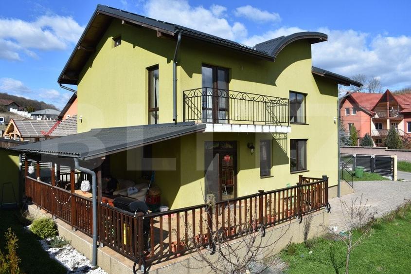 Casă individuală cu 4 camere cu Canalizare în Sâncraiu de Mureș