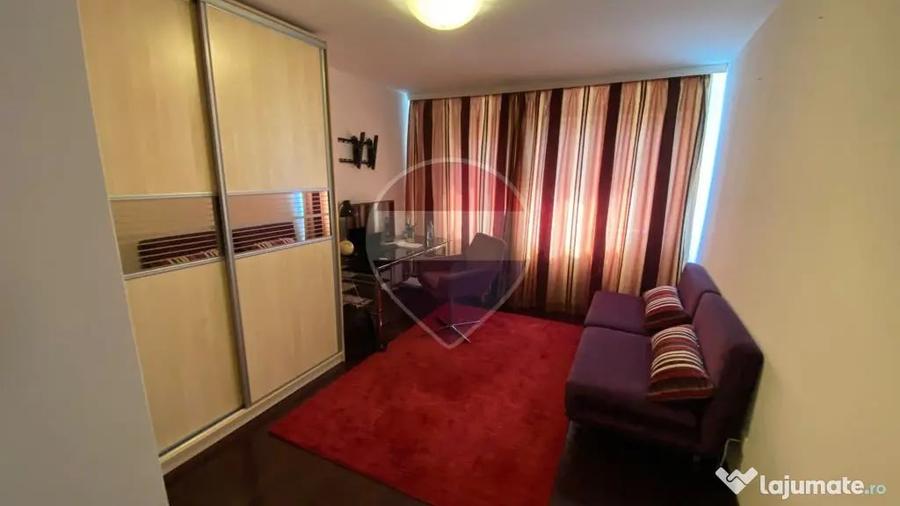 Casă cu 4 camere cu Teren 188 Mp în 1 Decembrie