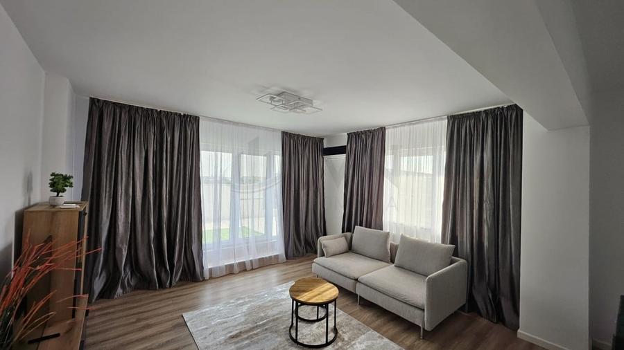 Apartament cu 2 camere decomandat, mobilat în Titan