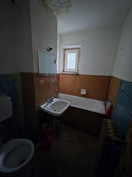 Apartament cu 2 camere decomandat în Zahana