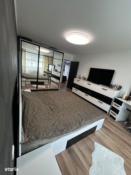 De vanzare apartament cu 2 camere, etajul 2, renovat,mobilat si utilat - 1