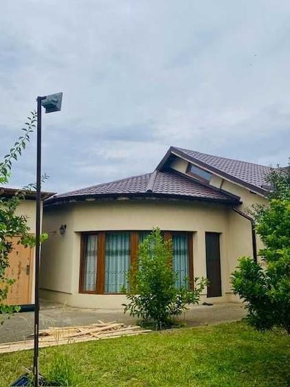 Casă cu 4 camere în Șoldanu