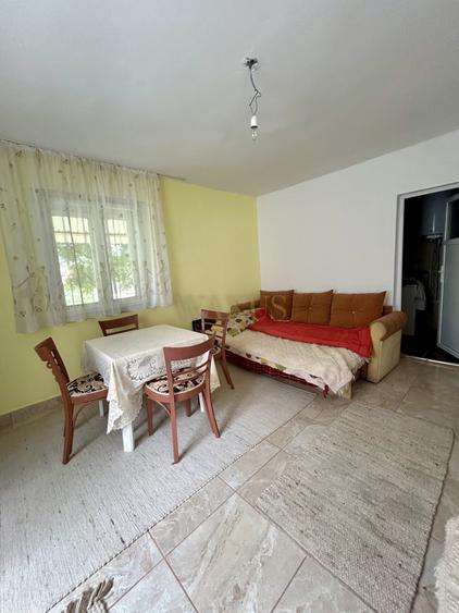 Casă individuală cu 3 camere cu Teren 1900 Mp în Mănăstireni