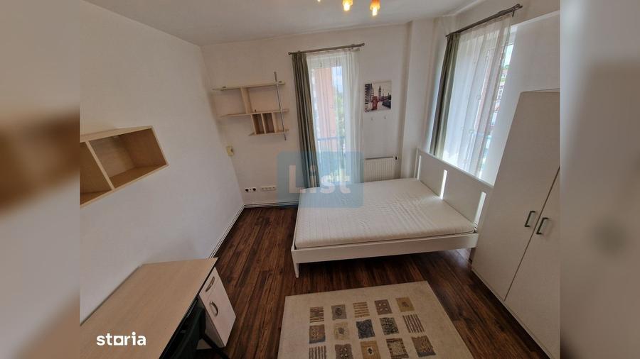 Apartament cu 4 camere decomandat în Zorilor