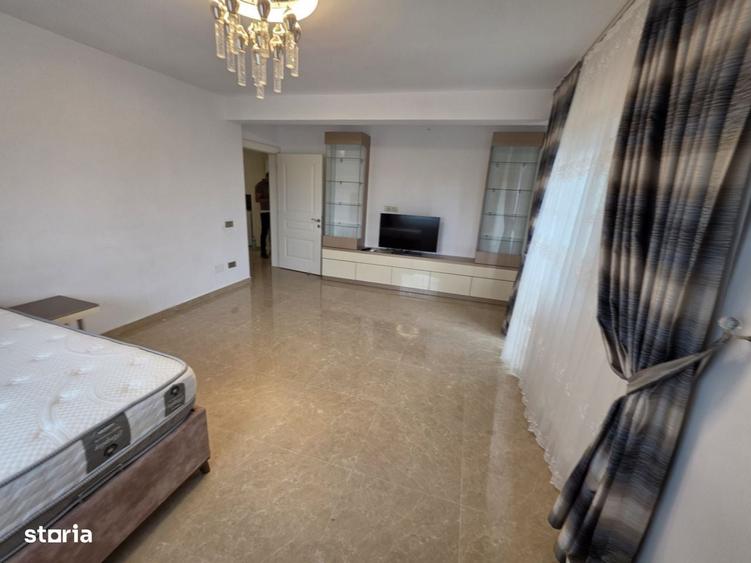 Apartament cu 3 camere în Păcurari