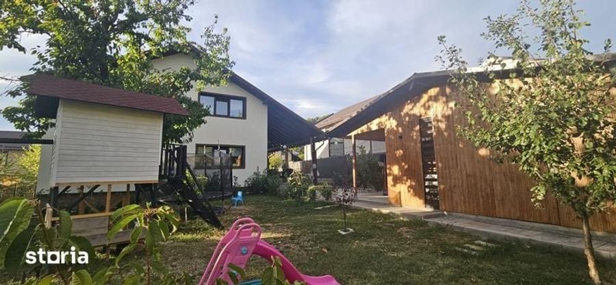Casă cu 4 camere cu Teren 160 Mp în Doicești