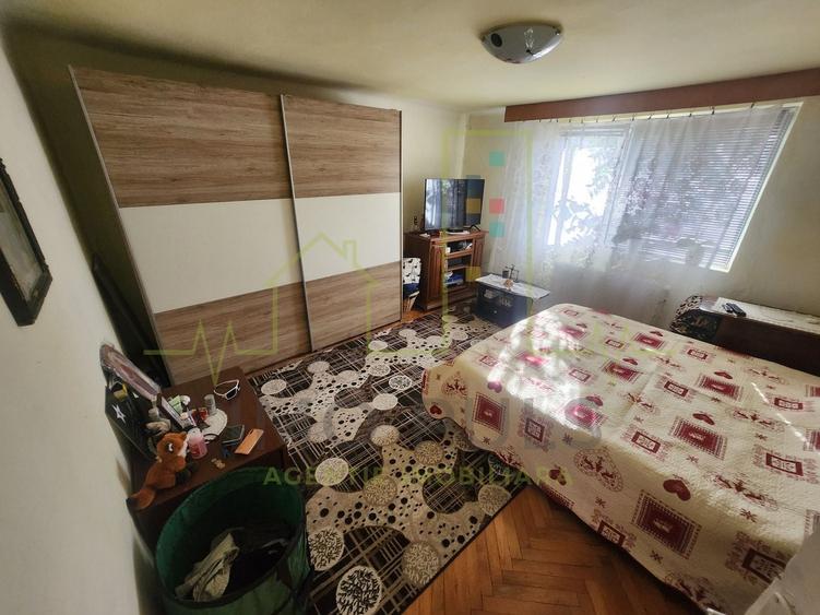 Casă individuală cu 3 camere cu Canalizare în Girocului