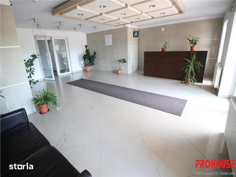 Apartament cu 3 camere decomandat în Mioriței