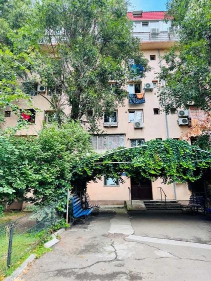 Privat, vand garsoniera Aparatorii Patriei, METROU, COMISION 0% - 3