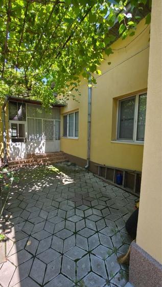 Casă cu 4 camere în Cioceanu