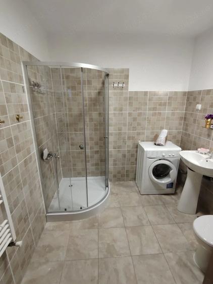 Apartament cu 2 camere semidecomandat în Florești