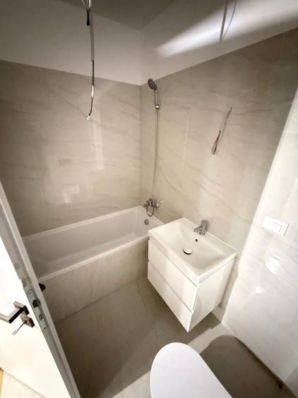 Apartament cu 3 camere decomandat în Păcurari