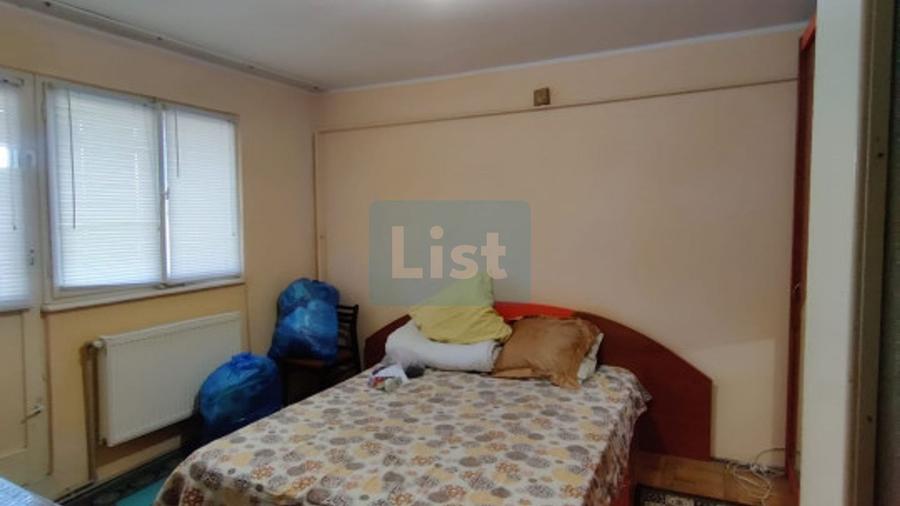 Apartament cu 3 camere decomandat în Siderurgiștilor