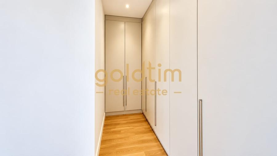 Apartament cu 4 camere decomandat în Aviației