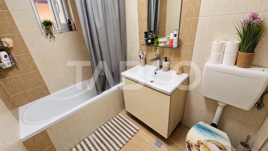 Apartament cu 3 camere decomandat, mobilat în Șelimbăr