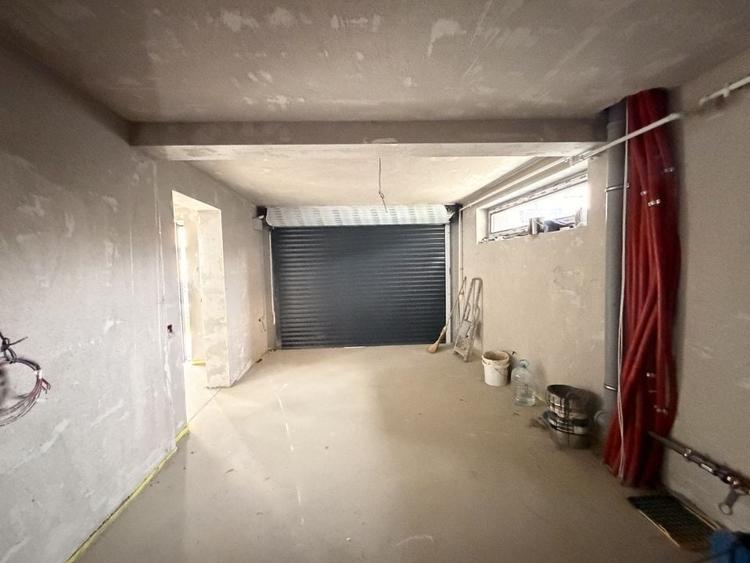 Casă individuală cu 6 camere cu Canalizare în Gruia