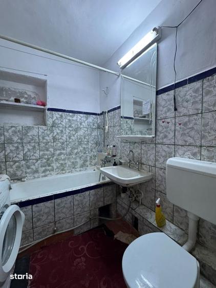 Apartament cu 3 camere decomandat în Dristor