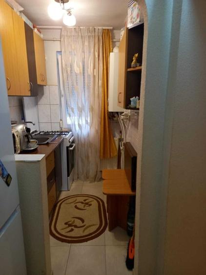 Apartament cu 2 camere semidecomandat în Săsar