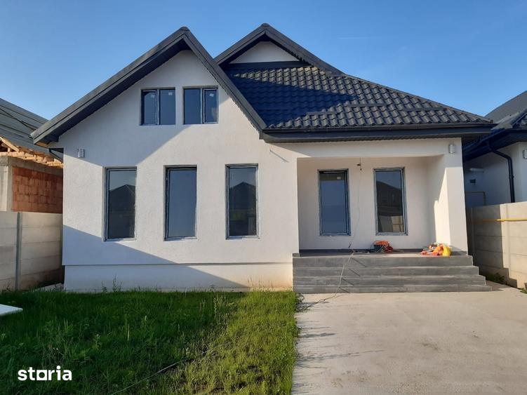 Casă cu 3 camere cu Teren 300 Mp în Central