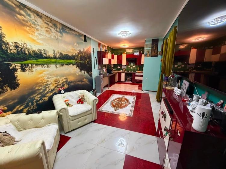 Casă individuală cu 4 camere cu Canalizare în Vest
