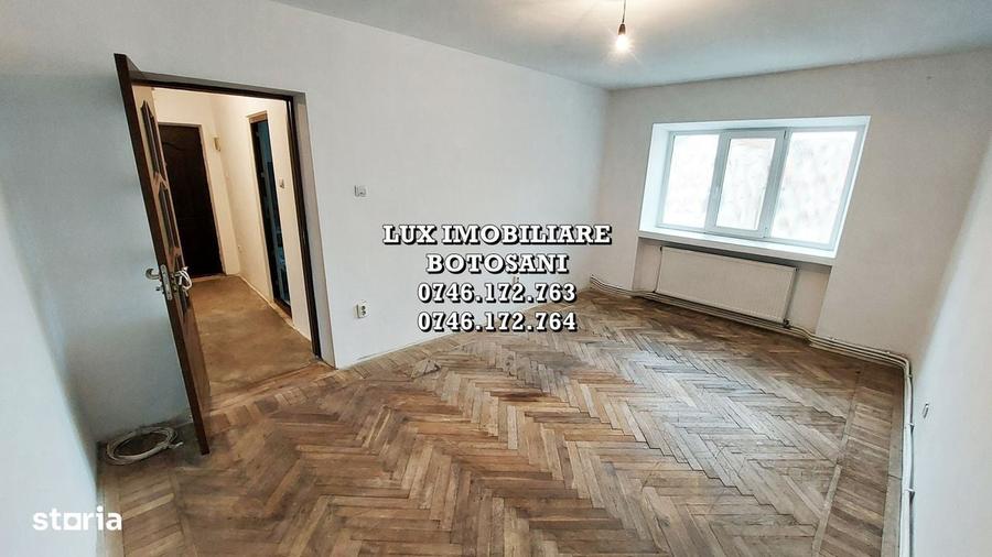 Apartament cu 3 camere decomandat în Ultracentral