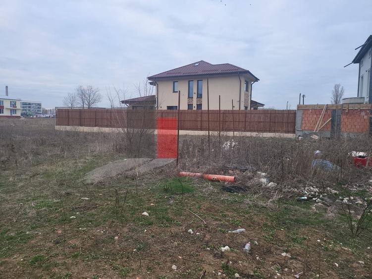 Teren Construcții intravilan de 1000 mp, în Titan