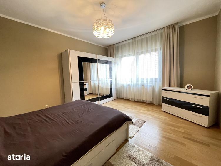 Casă cu 6 camere cu Teren 611 Mp în Central