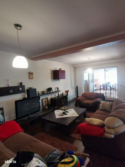 Casă cu 4 camere cu Teren 450 Mp în Frumușani