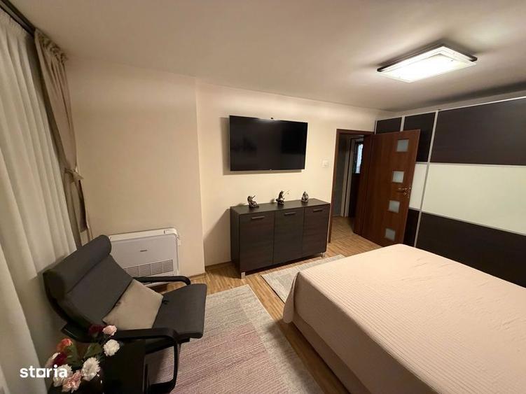 Apartament cu 3 camere decomandat în Drumul Taberei
