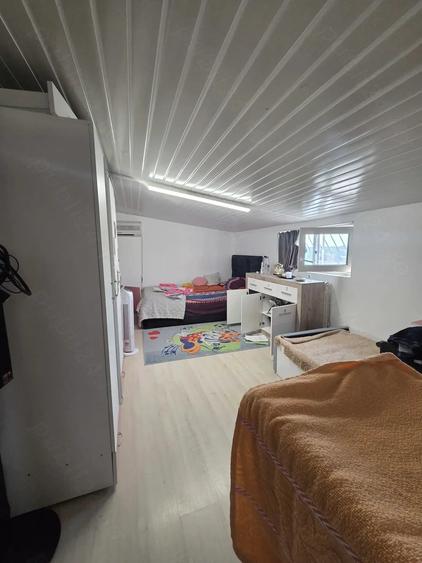 Apartament cu 4 camere decomandat în Plantelor
