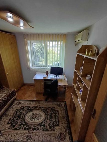 Apartament cu 2 camere decomandat în Aleea Trandafirilor