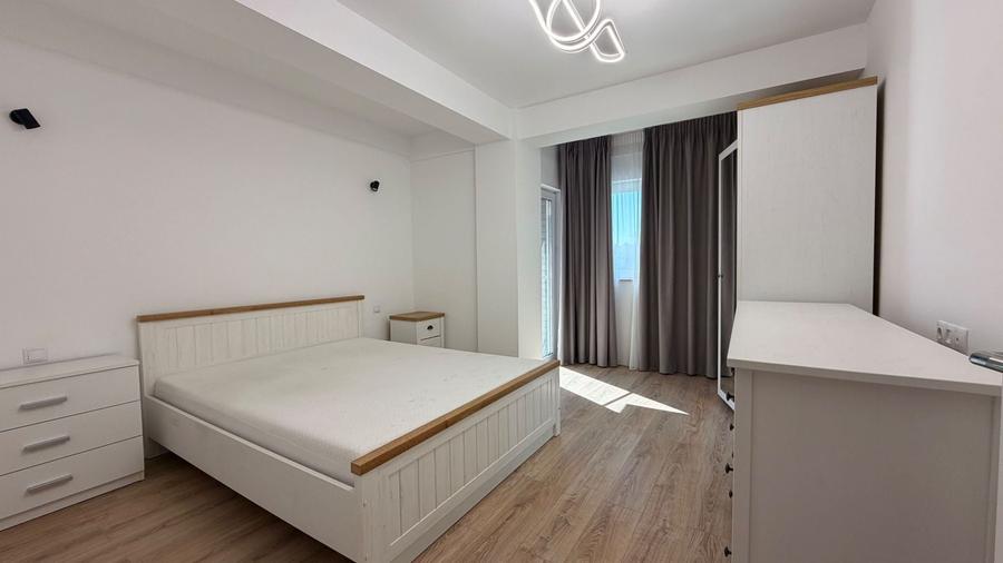 Apartament cu 3 camere decomandat, mobilat în Pipera