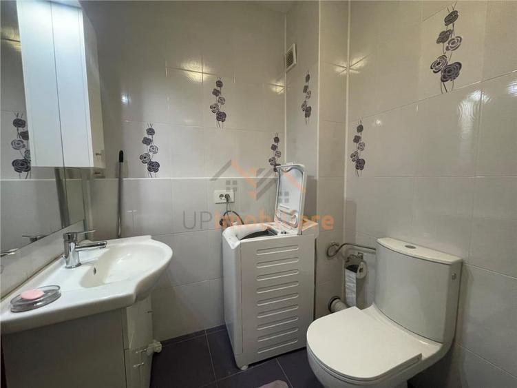 Apartament cu 3 camere decomandat în Decebal