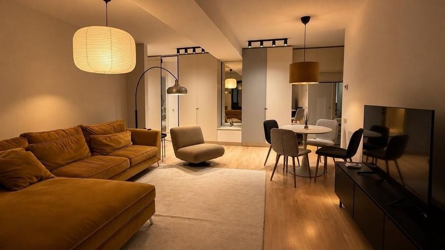 Apartament cu 3 camere decomandat în Domenii