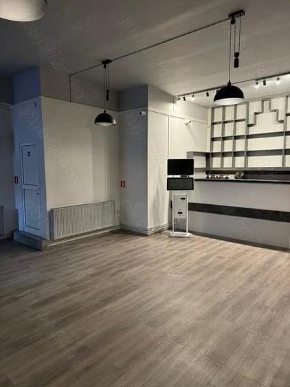 Spațiu comercial, de 76 mp, în Sud