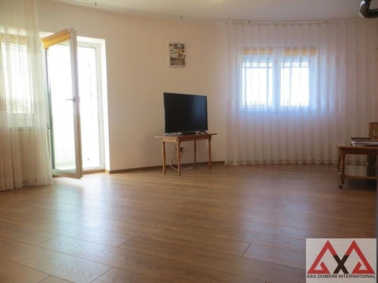 Apartament cu 2 camere decomandat în P-ța Alba Iulia