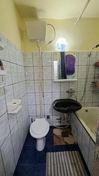 Apartament cu 2 camere semidecomandat în Războieni