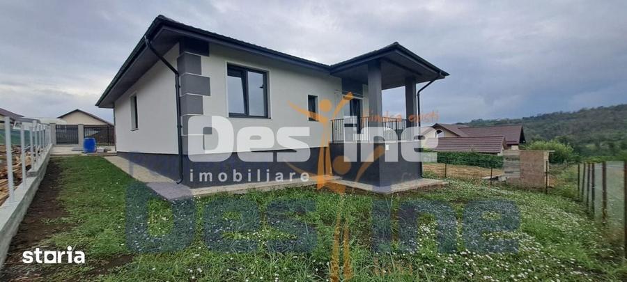 Casă cu 4 camere cu Teren 440 Mp în Miroslava