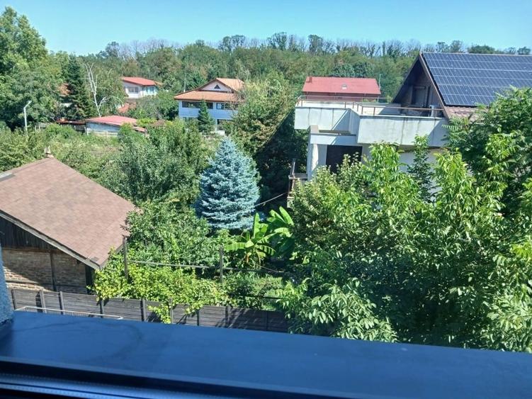 Garsonieră decomandată, mobilată în Dudu