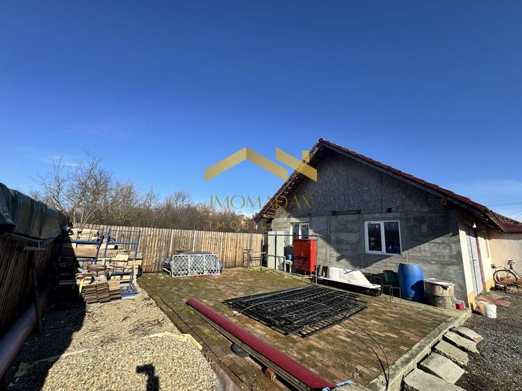 Casă individuală cu 3 camere cu Canalizare în Beregsău Mare